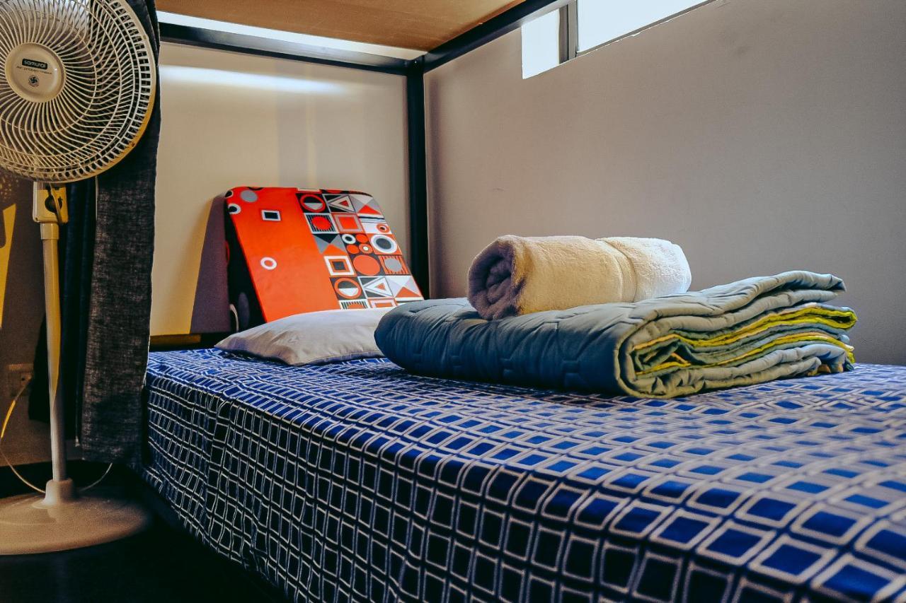 Hostel Metro Floresta Alojamiento メデジン エクステリア 写真