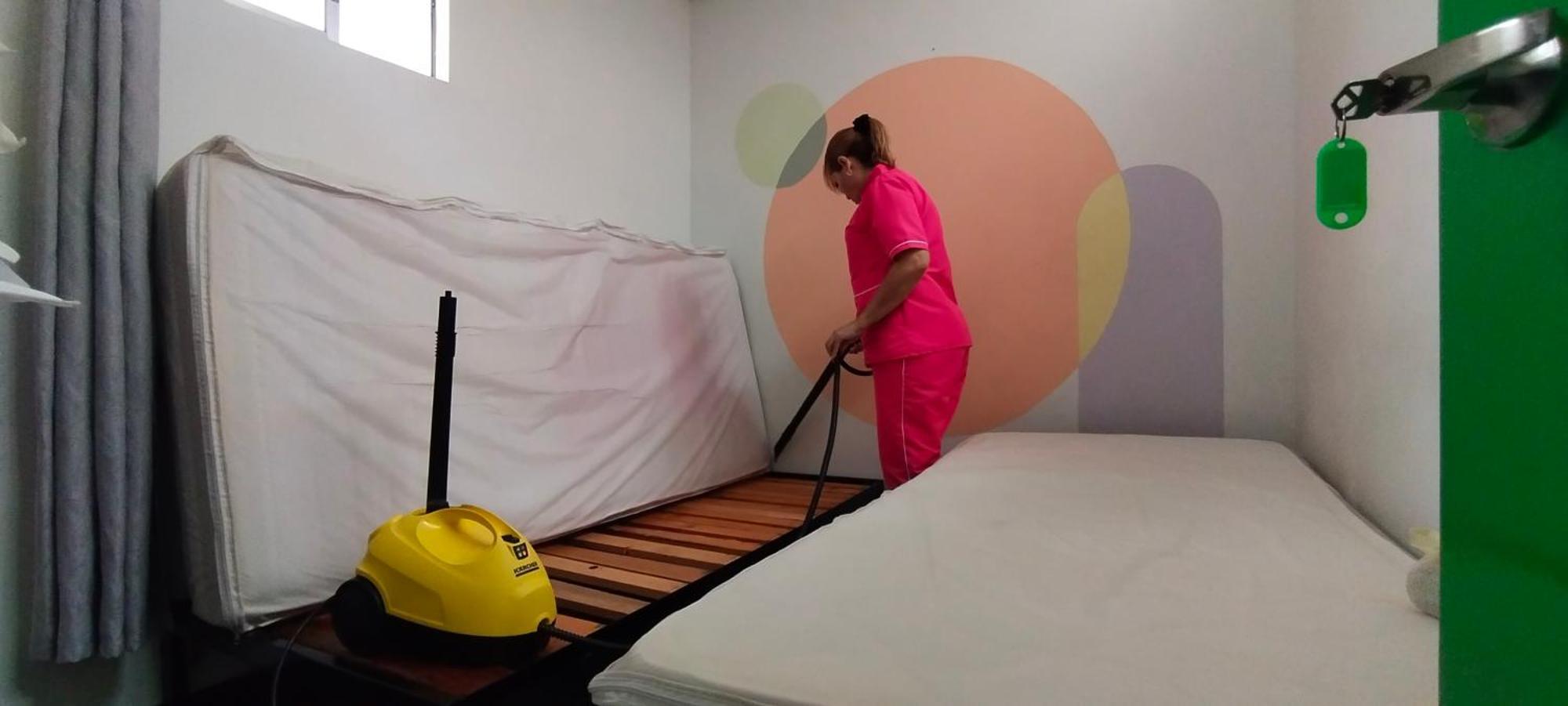 Hostel Metro Floresta Alojamiento メデジン エクステリア 写真