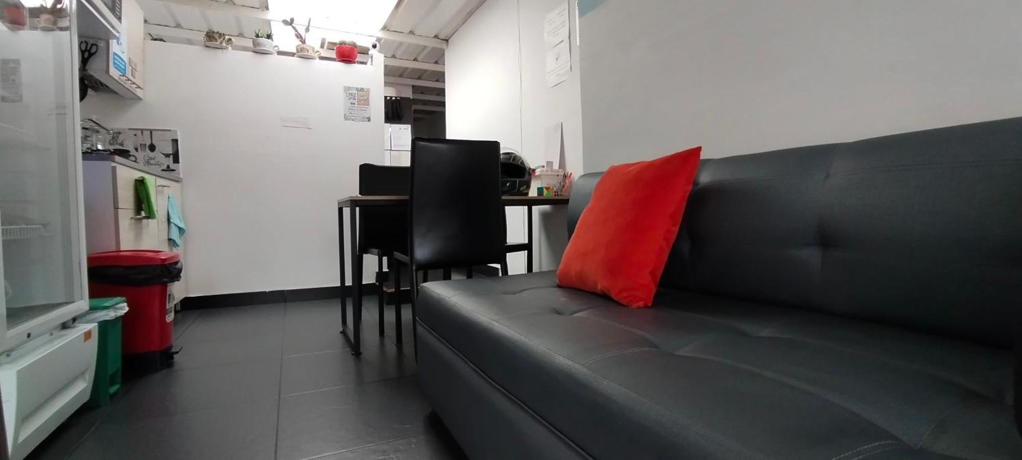 Hostel Metro Floresta Alojamiento メデジン エクステリア 写真